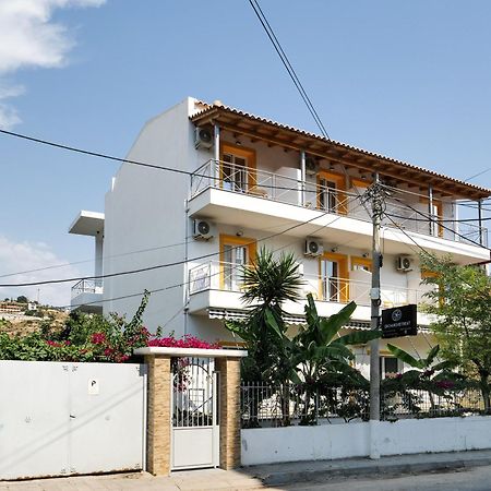Aparthotel Orchard Retreat Himarë Exterior foto